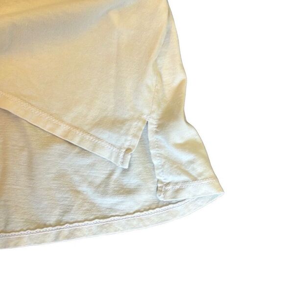 Von Maur Christmas long sleeve t shirt - Picture 5 of 6